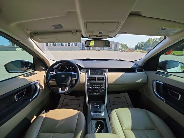 Used 2018 Fuji White Land Rover HSE image 27