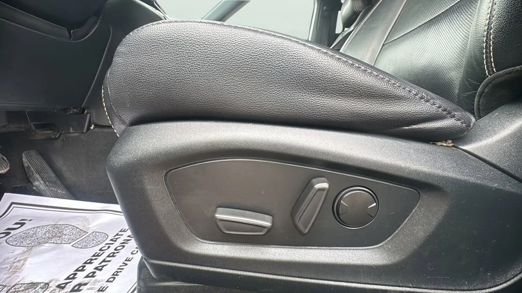 2022 Ford Explorer ST - Photo 18