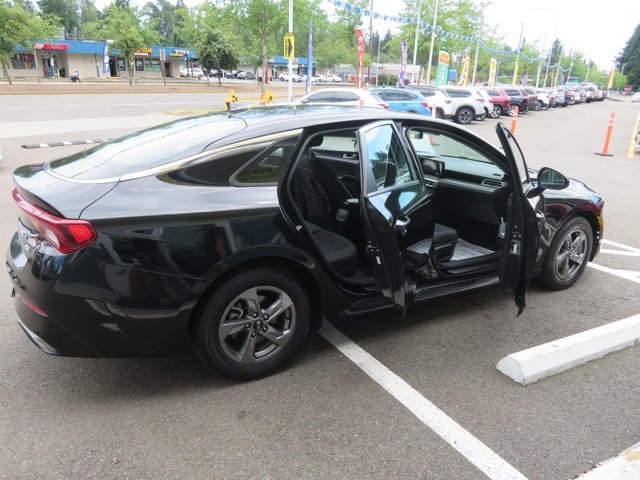 Used 2021 Ebony Black Kia LXS image 9
