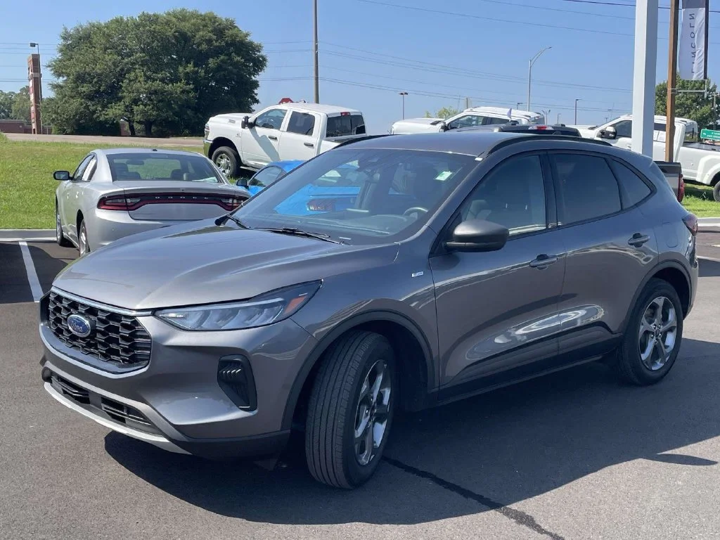 Used 2025 Gray Ford ST-Line image 7