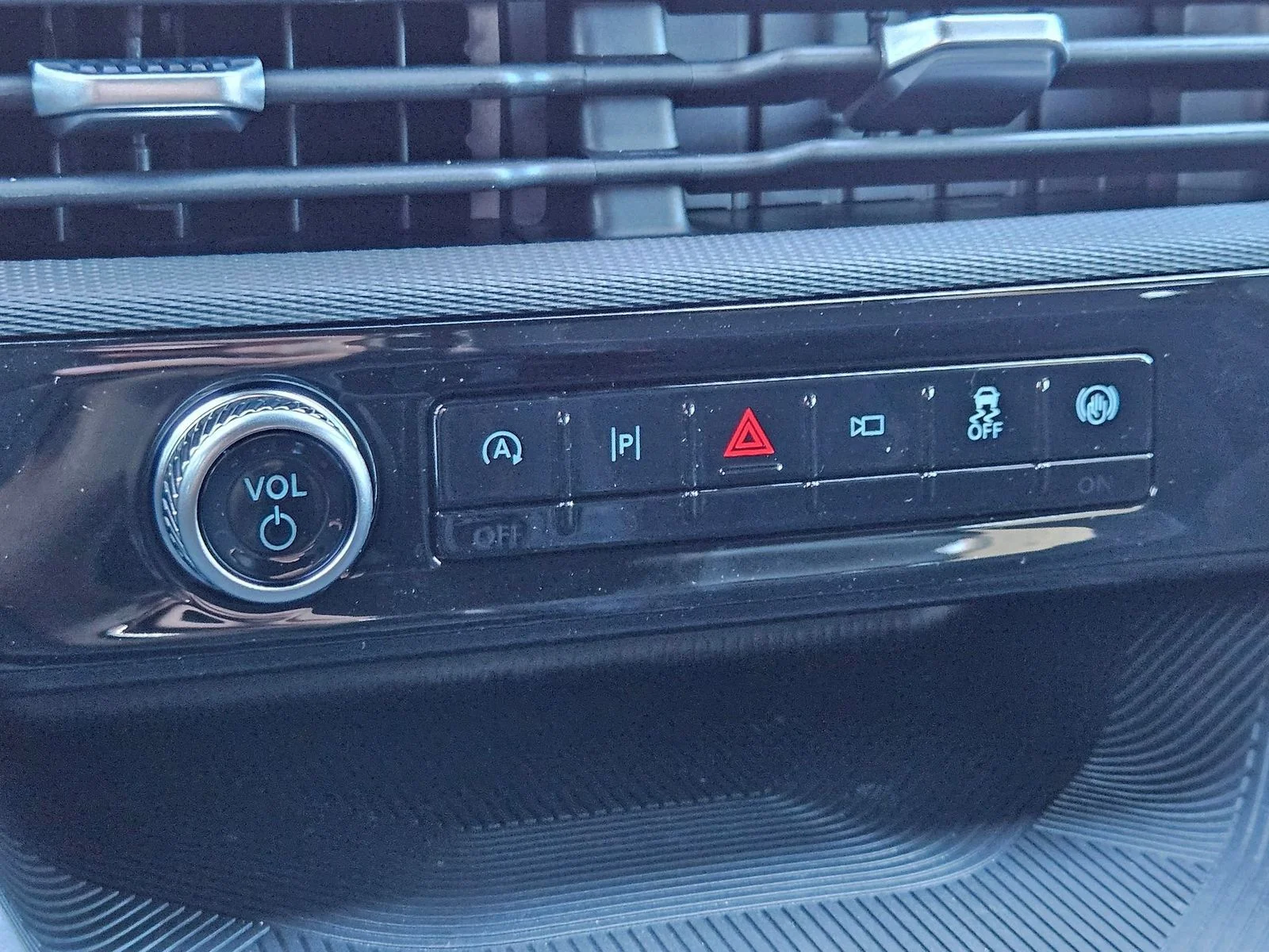 New 2026 Agate Black Metallic Ford Tremor® image 22
