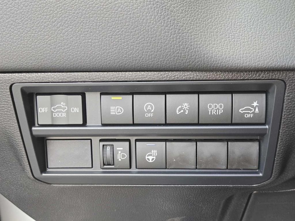 2026 Toyota Tundra Limited - Photo 24