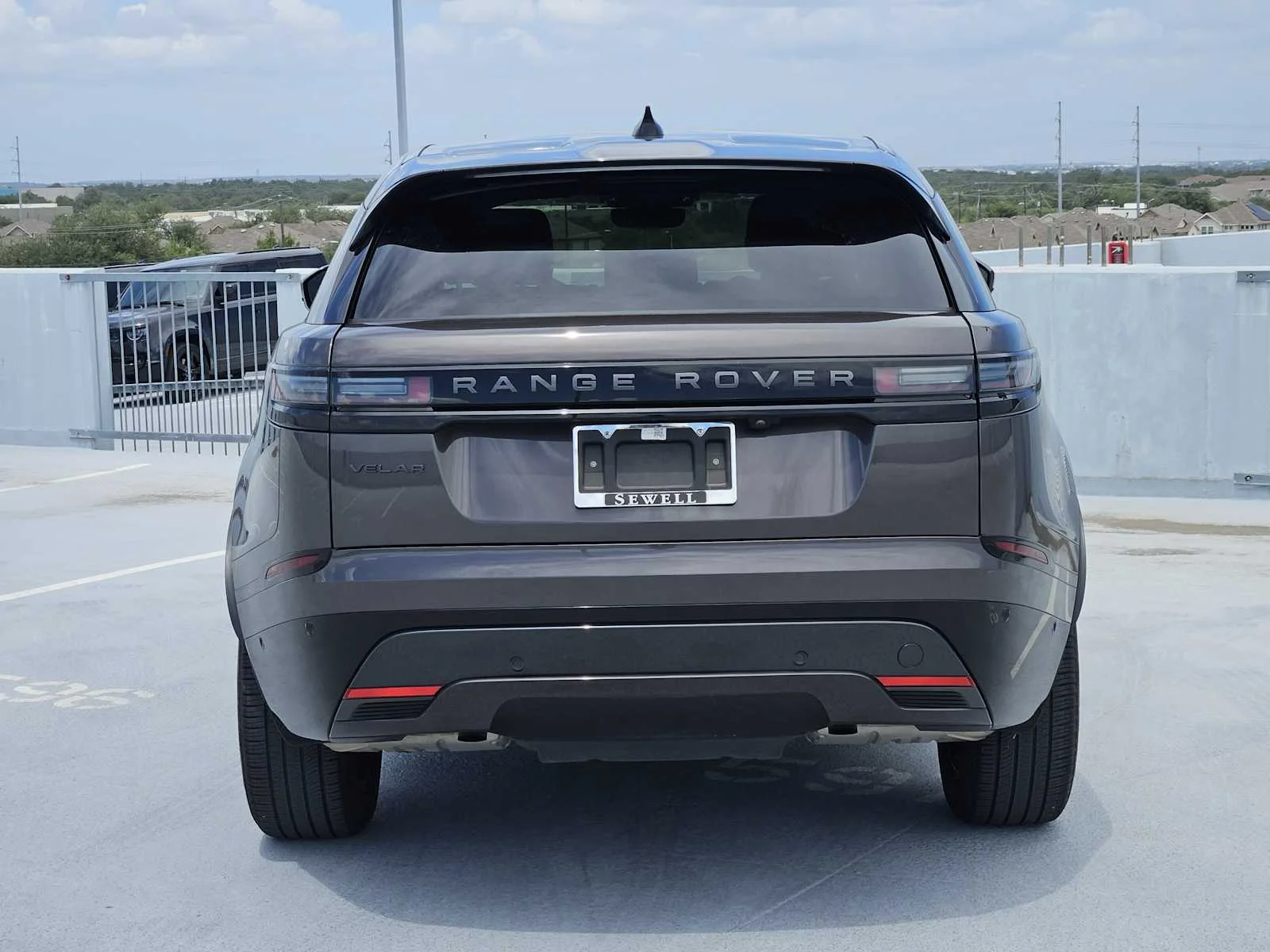 Certified Used 2026 Charente Grey Premium Metallic Land Rover Dynamic SE image 9