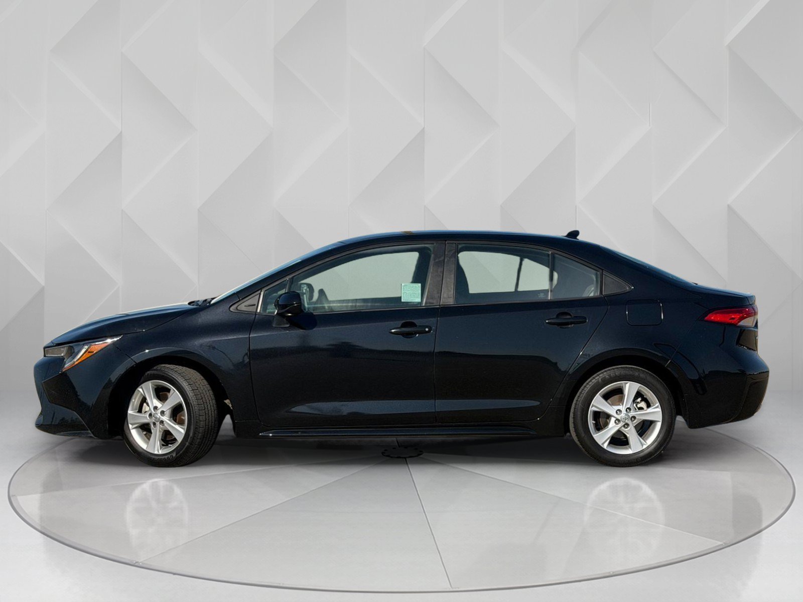 Used 2021 Black Sand Pearl Toyota LE image 2