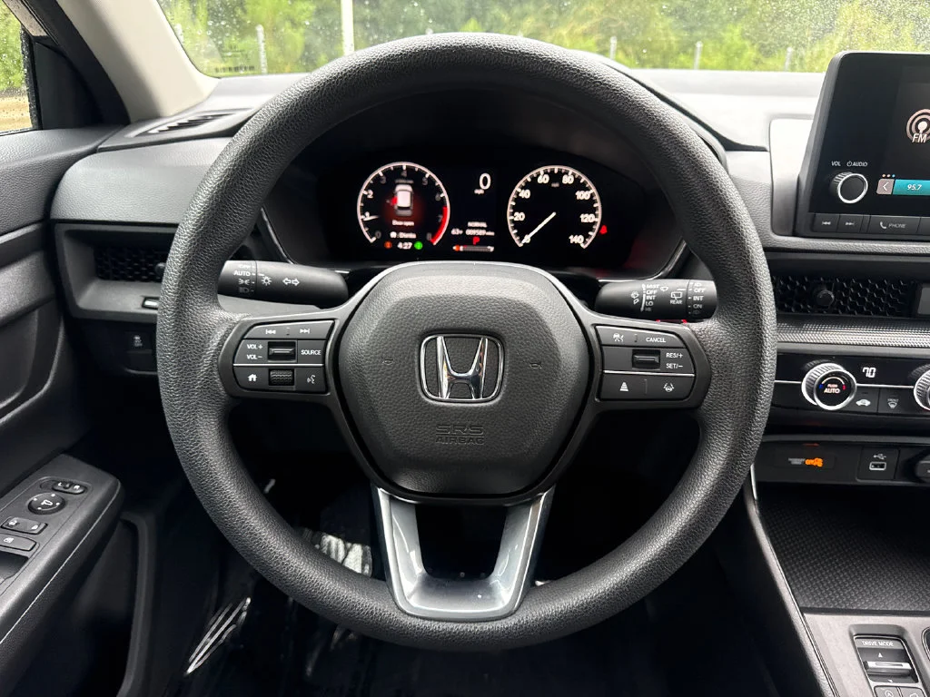 2025 Honda CR-V LX - Photo 21