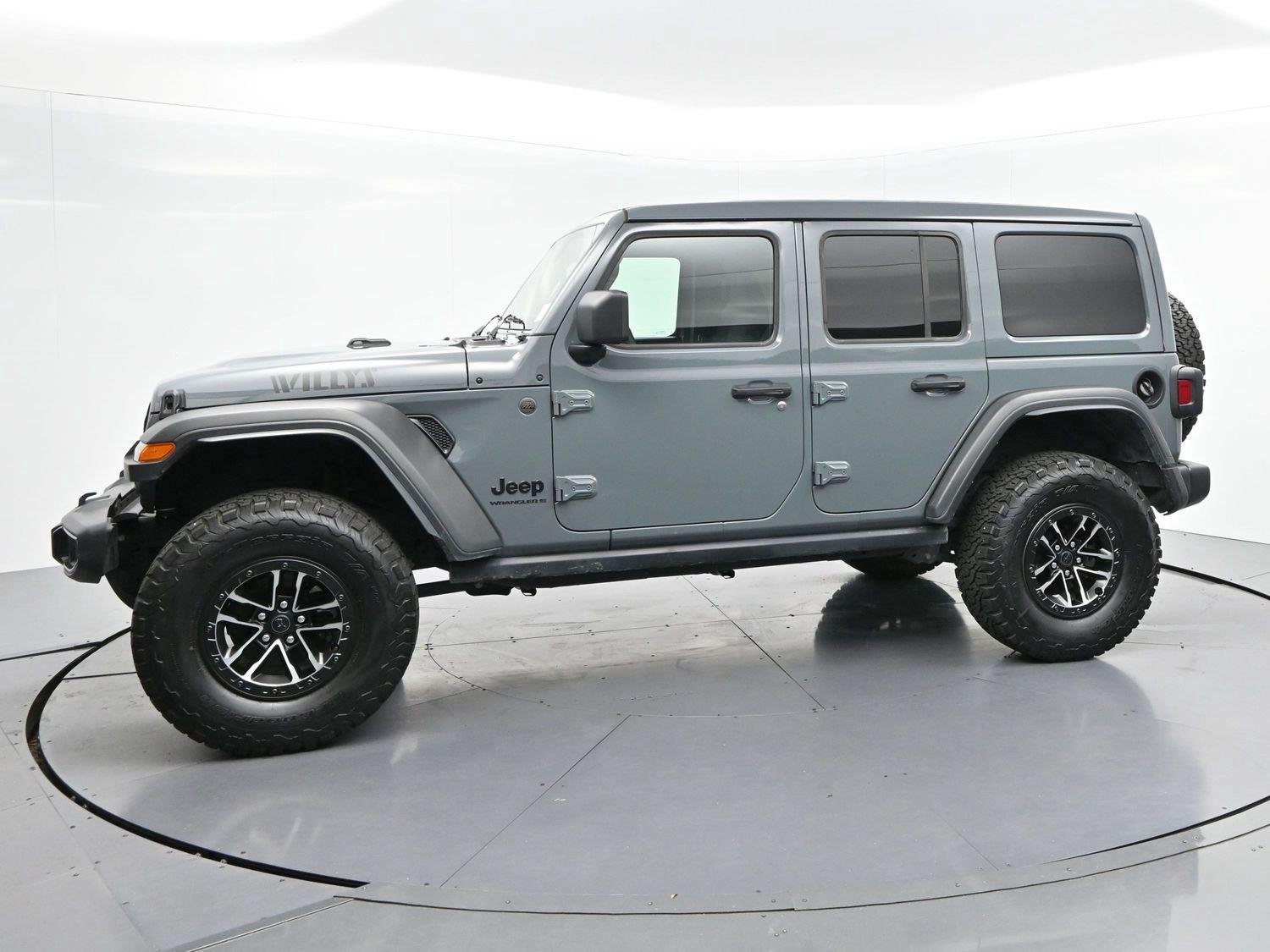 Used 2025 Anvil Clearcoat Jeep Willys image 3