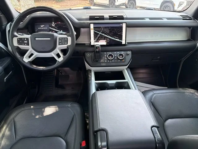 Used 2025 White Land Rover 130 P300 S image 23