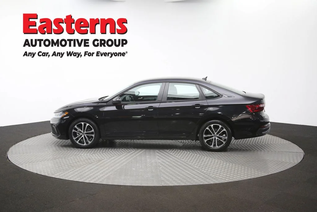 Used 2025 Black Volkswagen 1.5T Sport image 60