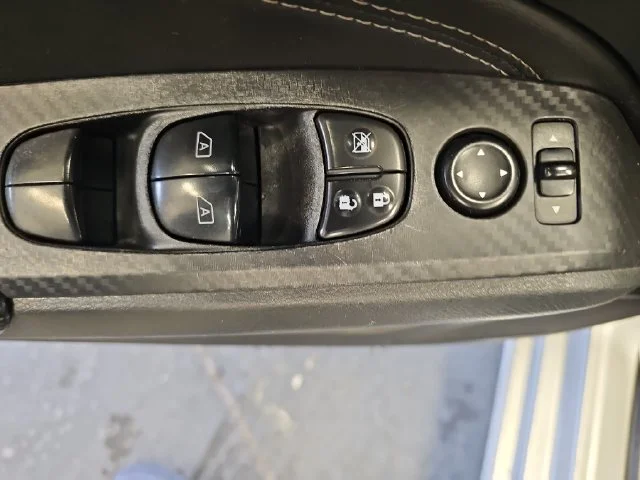 Used 2019 Silver Nissan 2.5 SL image 29