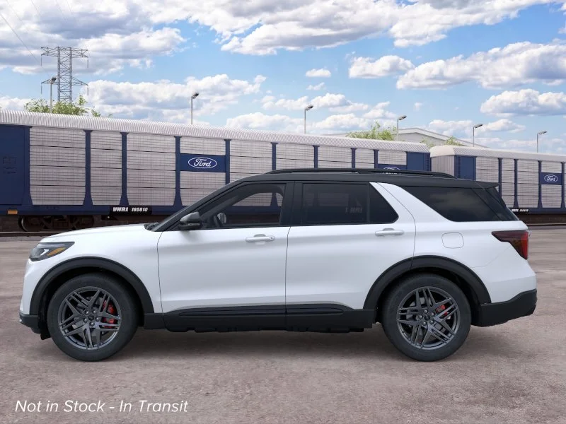 New 2026 Star White Metallic Tri-Coat Ford ST image 3