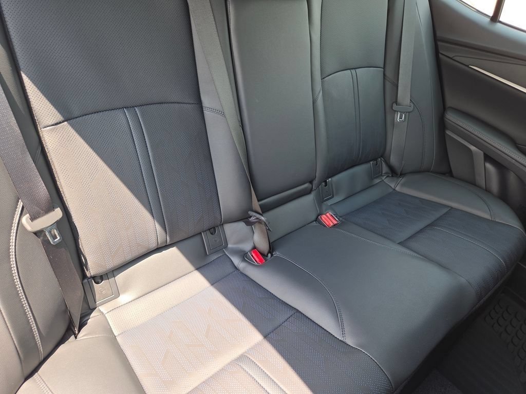 New 2026 Ocean Gem with Midnight Black Metallic roof Toyota XSE image 30