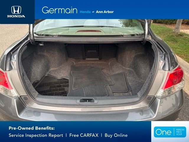 Used 2012 Alabaster Silver Metallic Honda LX image 10