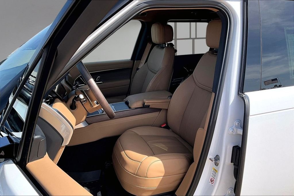 New 2026  Land Rover SE image 9