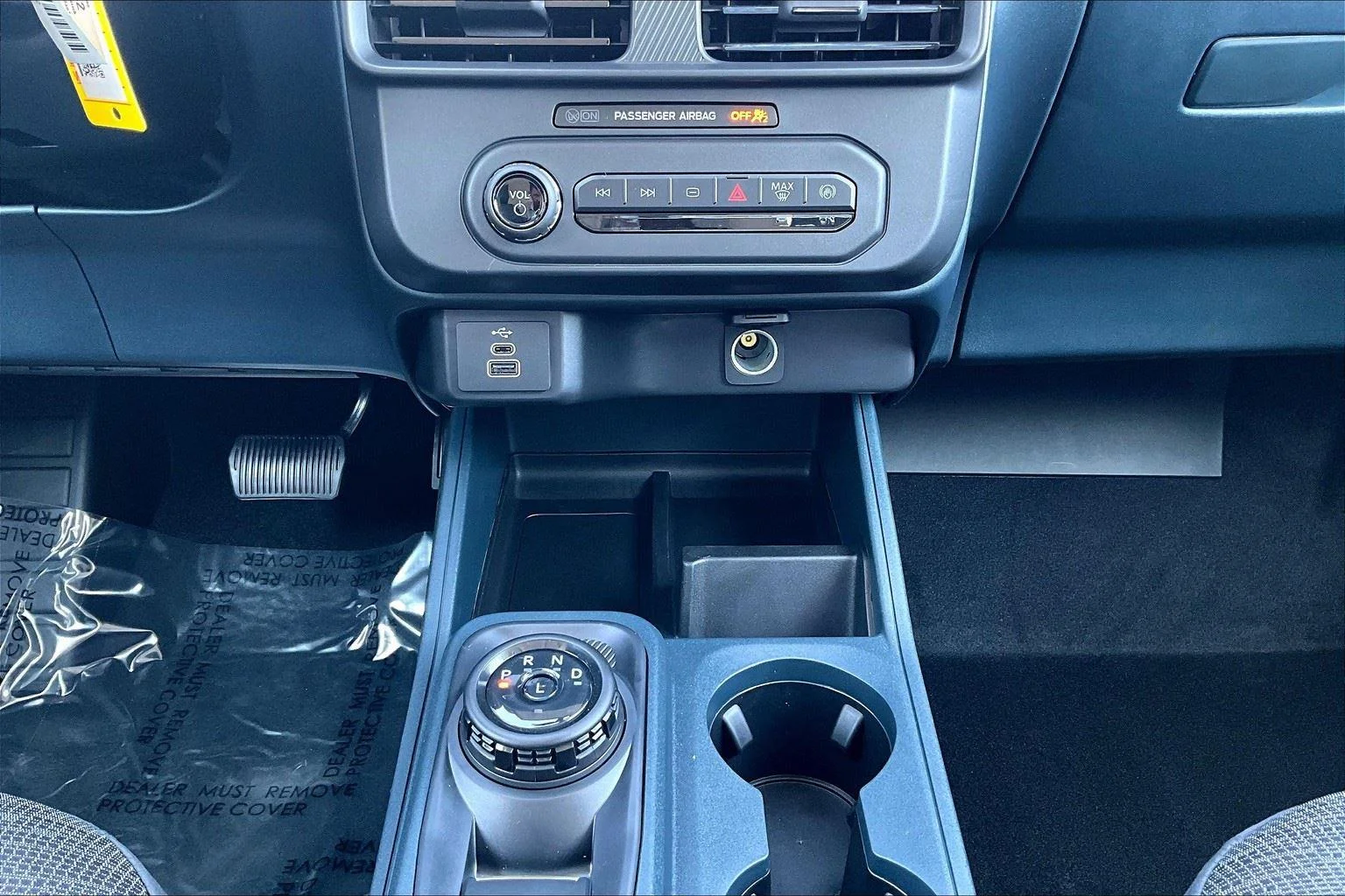 2025 Ford Maverick XL - Photo 14