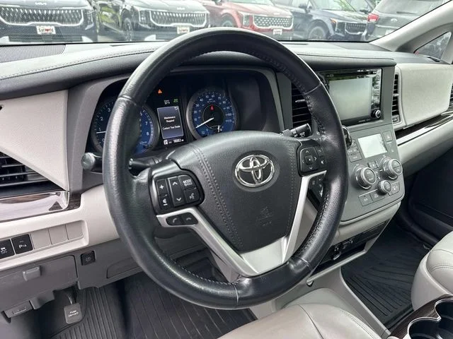 Used 2020 Gray Toyota XLE image 2