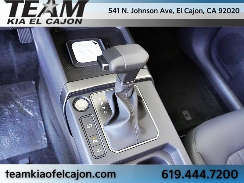 New 2027 Brown Kia X-Line S image 32