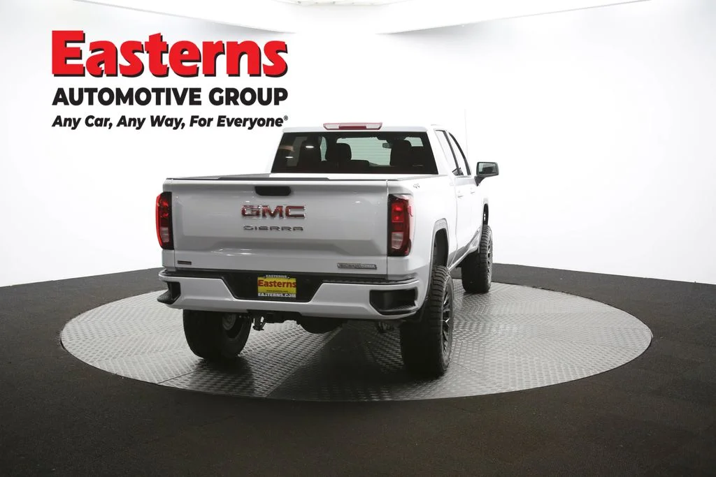 Used 2025 White GMC Elevation image 37