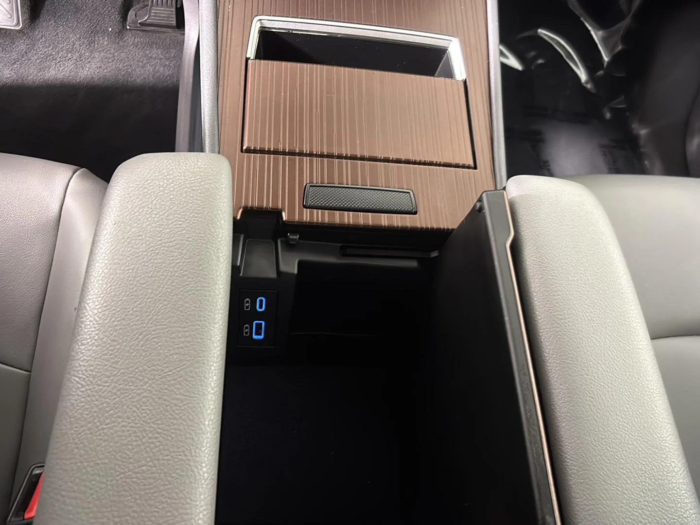 Certified Used 2021 Blizzard Pearl Toyota XLE image 35