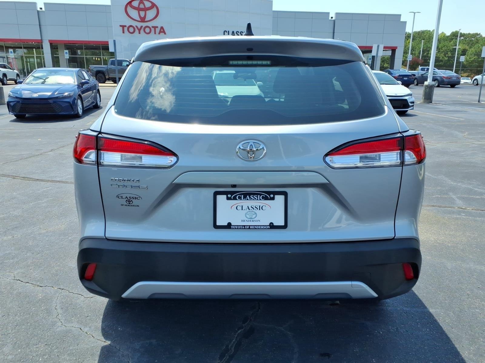 Used 2024 Sonic Silver Toyota L image 7