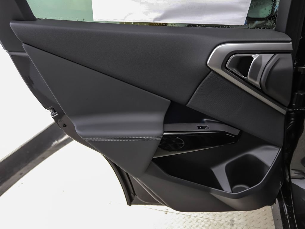 New 2026 Dark Graphite BMW 30 xDrive image 19