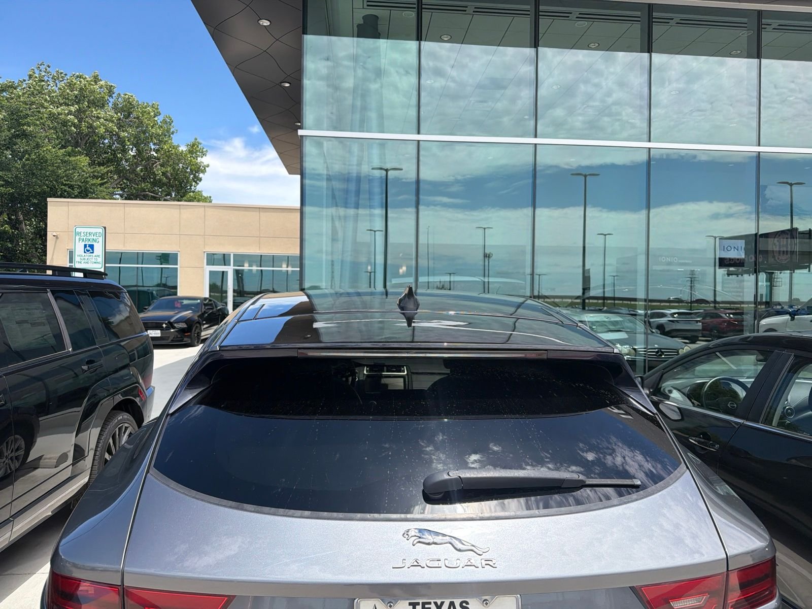 Used 2020 Corris Gray Metallic Jaguar Base image 5