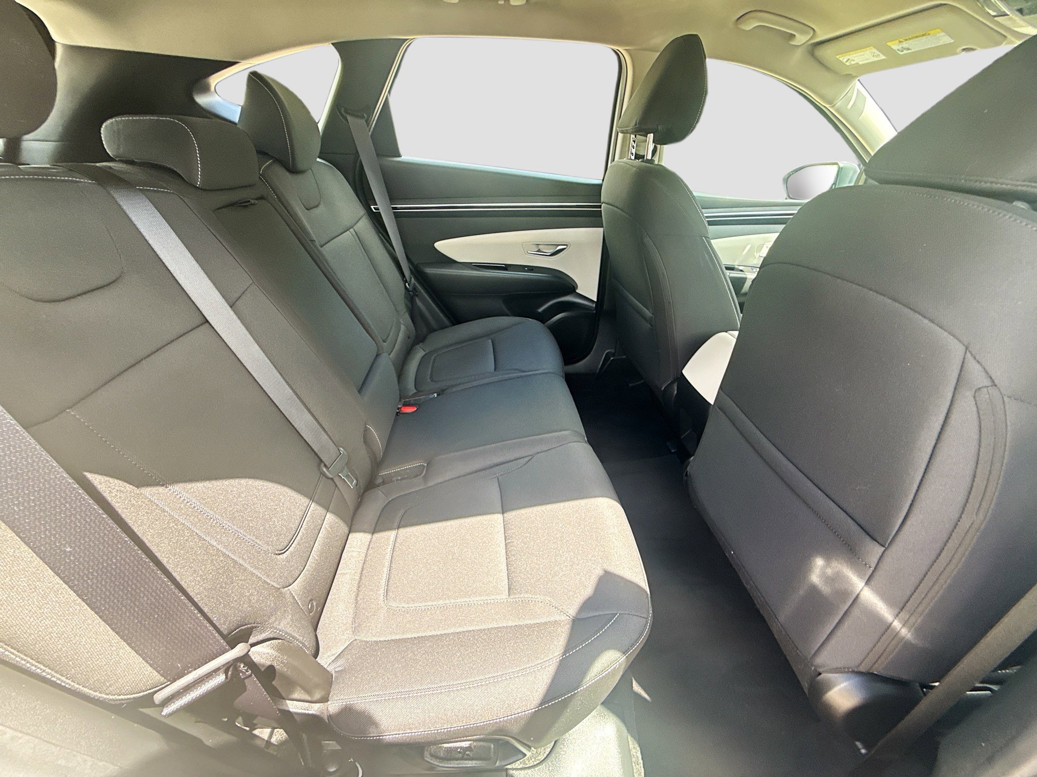 2024 Hyundai Tucson SE - Photo 25