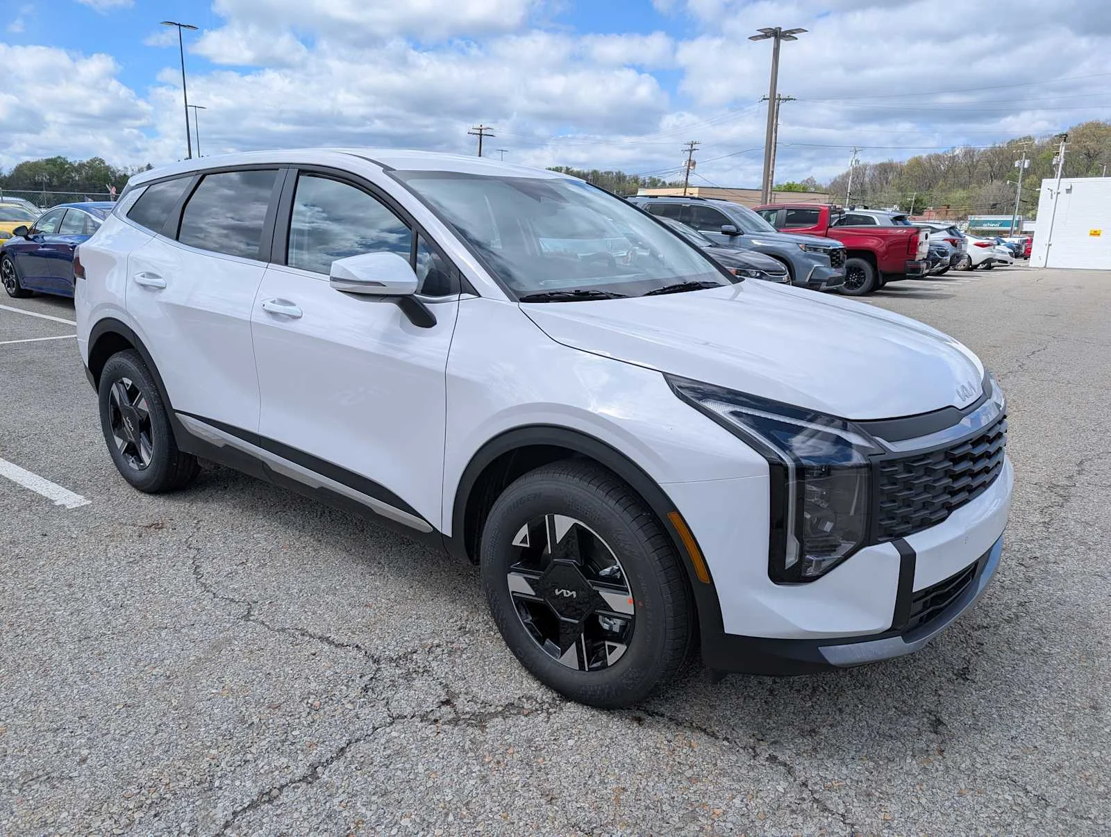 New 2026 Glacial White Pearl Kia LX image 6