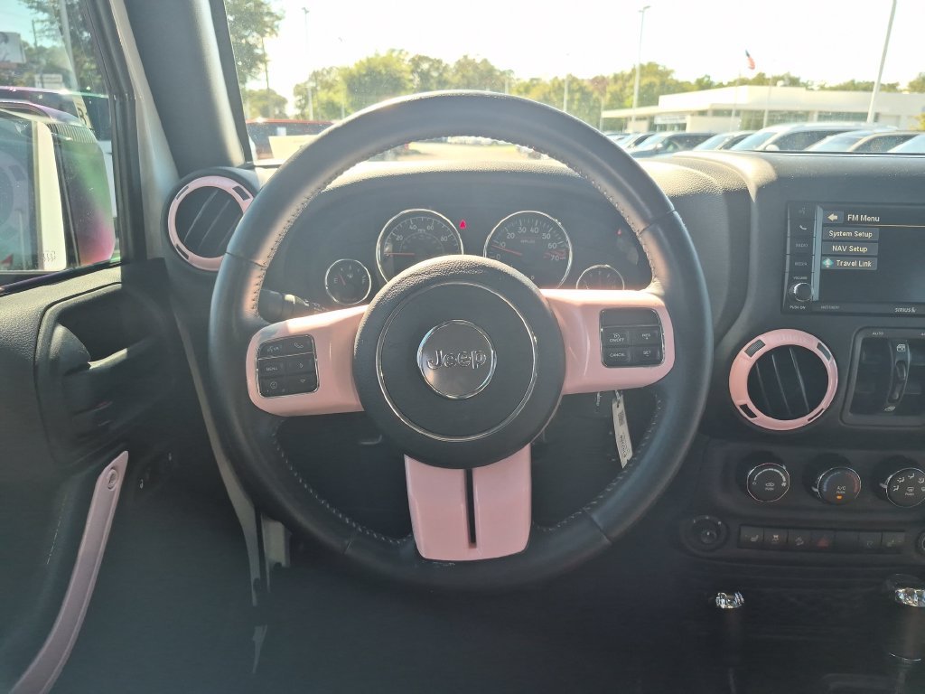 Used 2017 White Jeep Unlimited Rubicon image 12