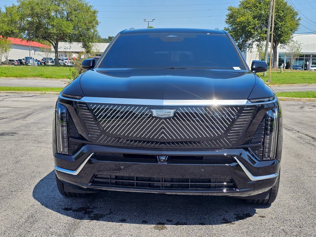 Used 2027 Stellar Black Metallic Cadillac Luxury image 3