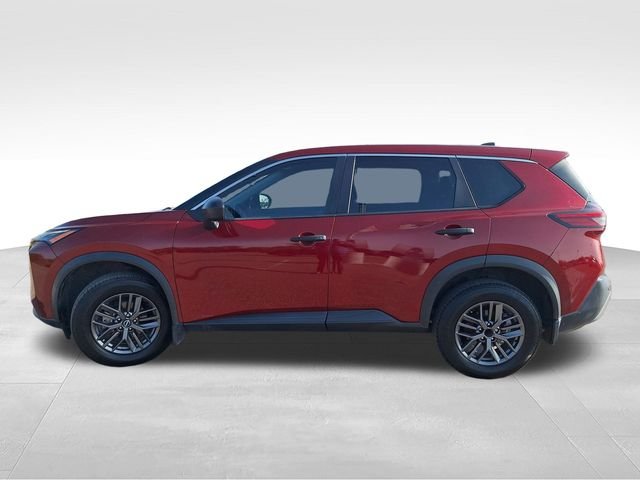 Used 2023 Red Nissan S image 5