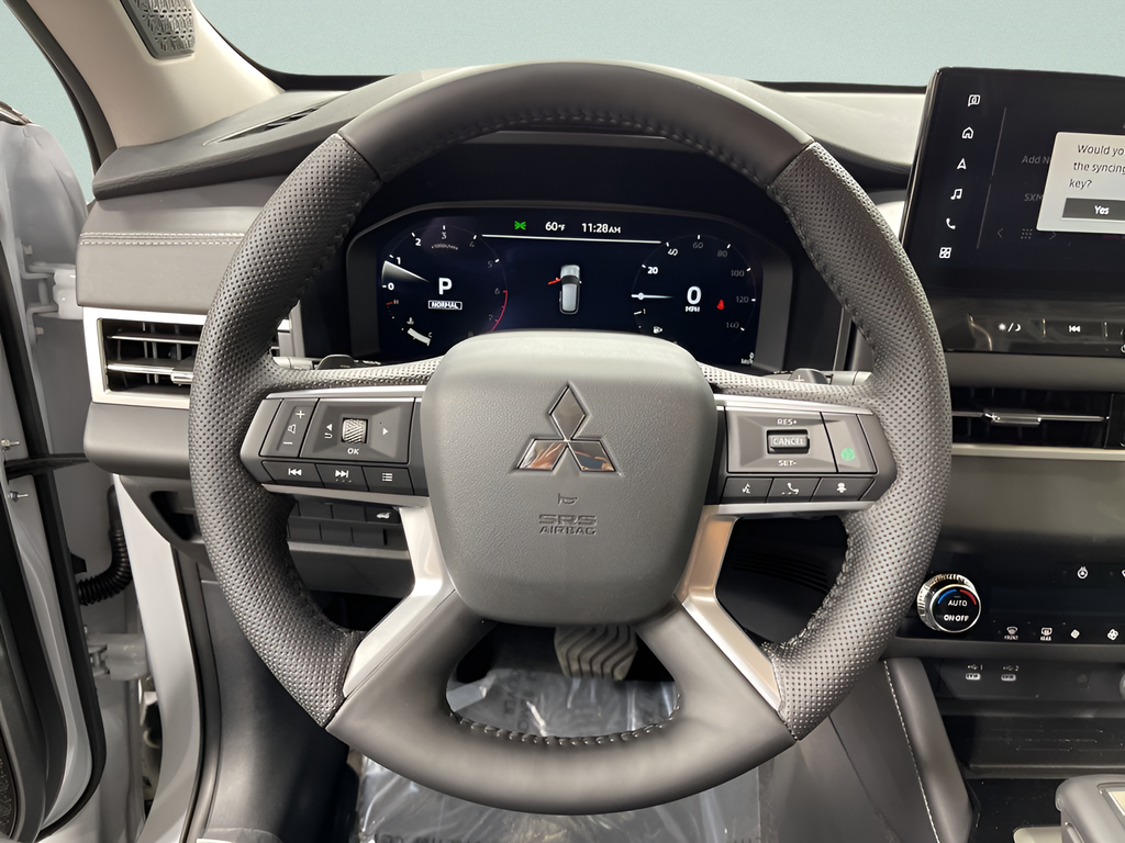 New 2026 White Diamond Mitsubishi SE image 6