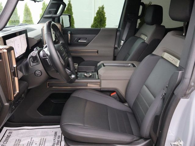 Used 2025 Gray GMC 2X image 25