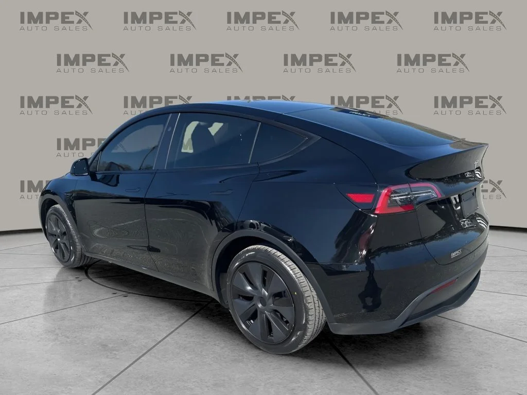 Used 2025 Black Tesla Long Range image 3