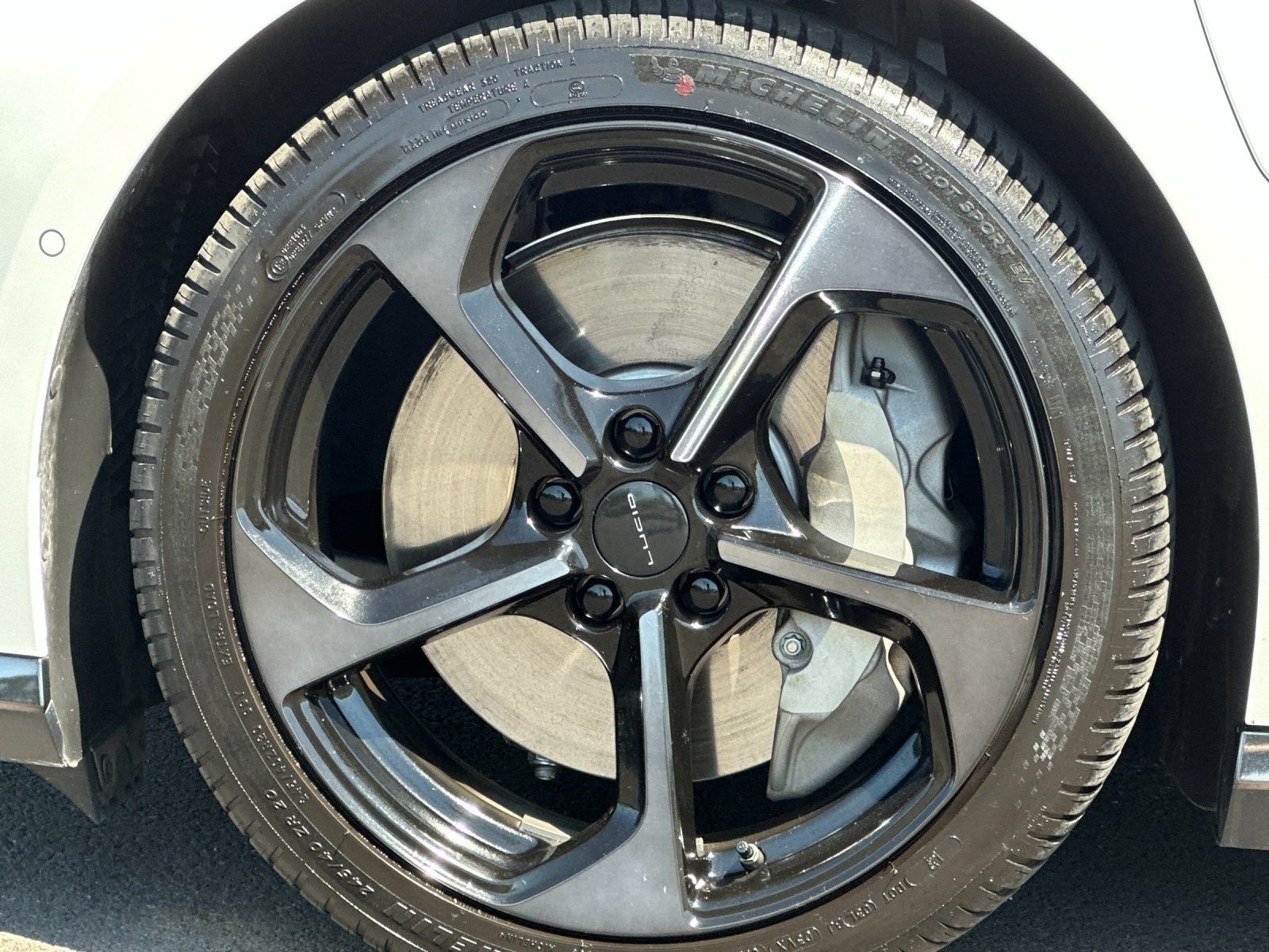 Used 2025  Lucid Touring image 30