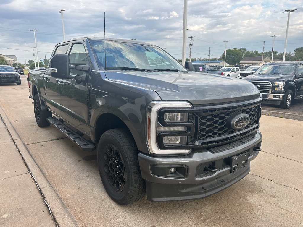 New 2026 Carbonized Gray Metallic Ford F-250® XLT image 8