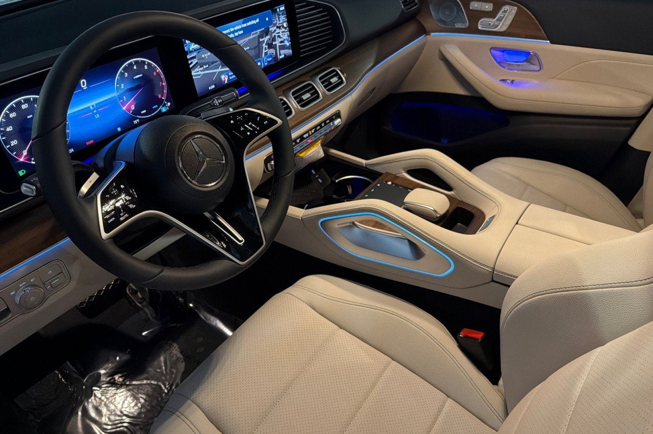 New 2026 Polar White Mercedes-Benz GLE 450 4MATIC® SUV image 9