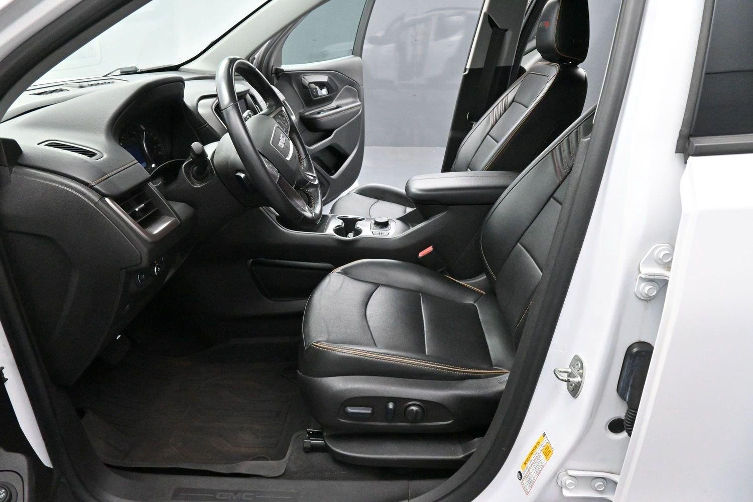 Used 2022 Summit White GMC AT4 image 15