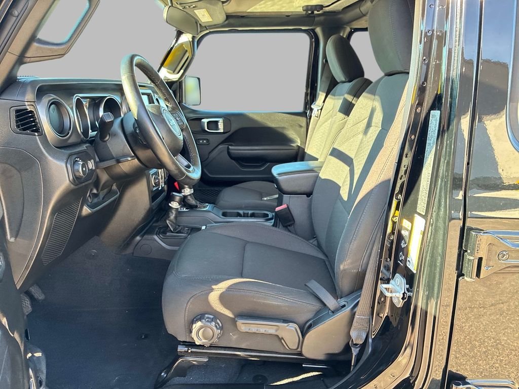 Used 2023 Black Jeep Sport S image 20