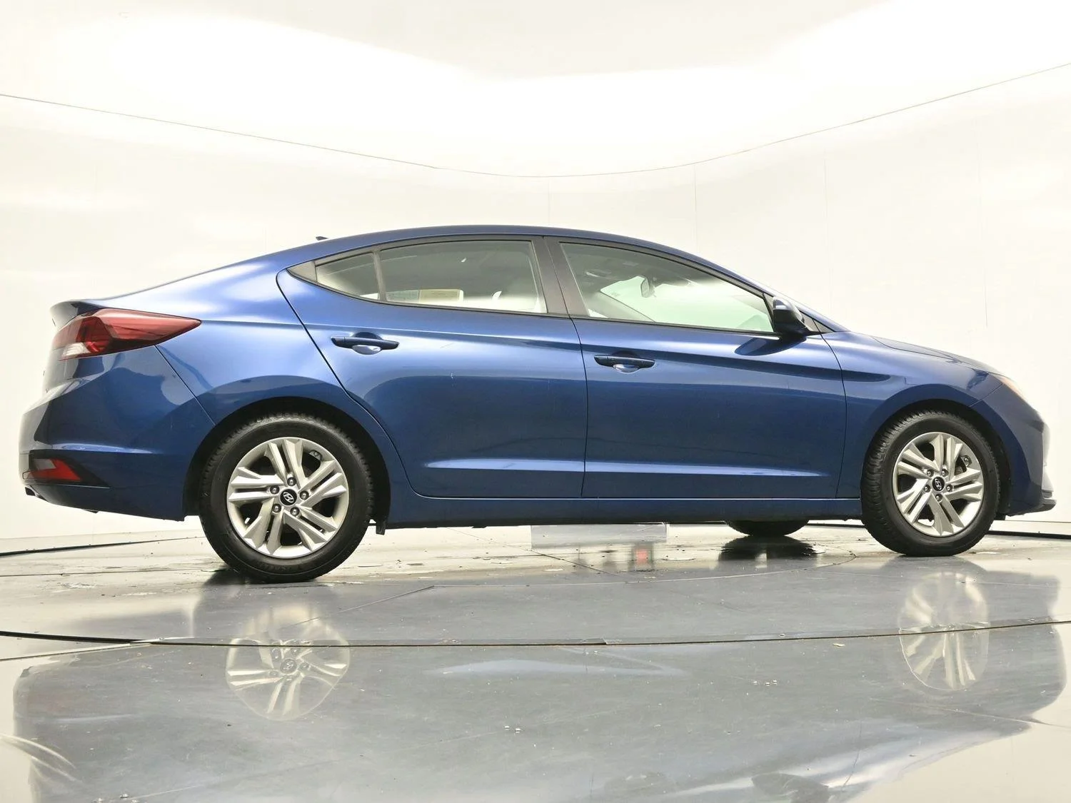 Used 2020 Lakeside Blue Hyundai Value Edition image 52