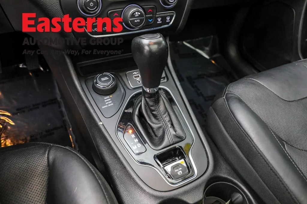 Used 2021 Blue Jeep Limited image 13