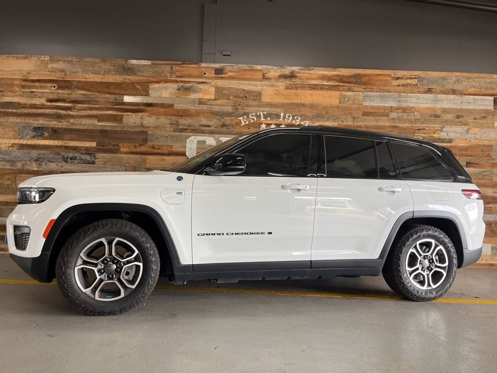 Used 2022 Jeep Grand Cherokee Trailhawk 4xe with VIN 1C4RJYC64N8724477 for sale in Louisville, KY