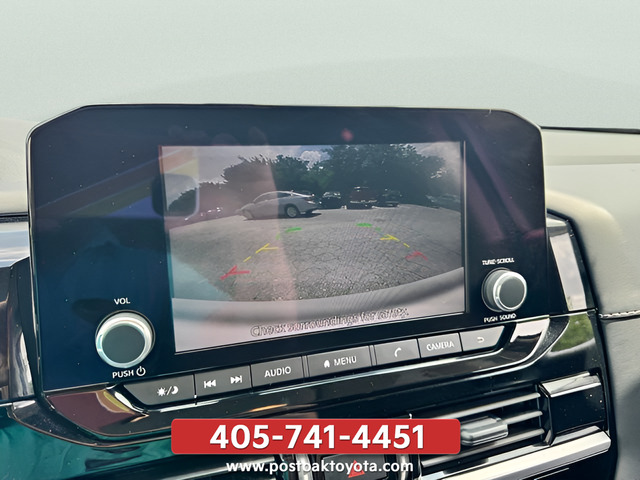 2025 Nissan Pathfinder SV - Photo 24