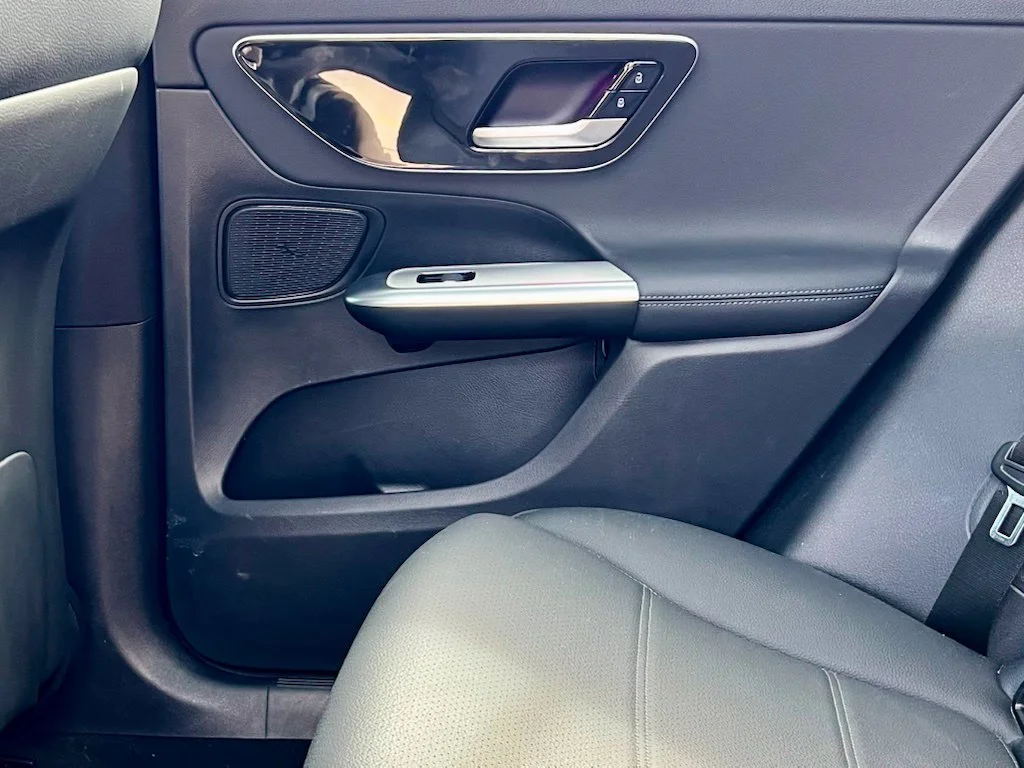 Certified Used 2026  Mercedes-Benz GLC 300 image 18