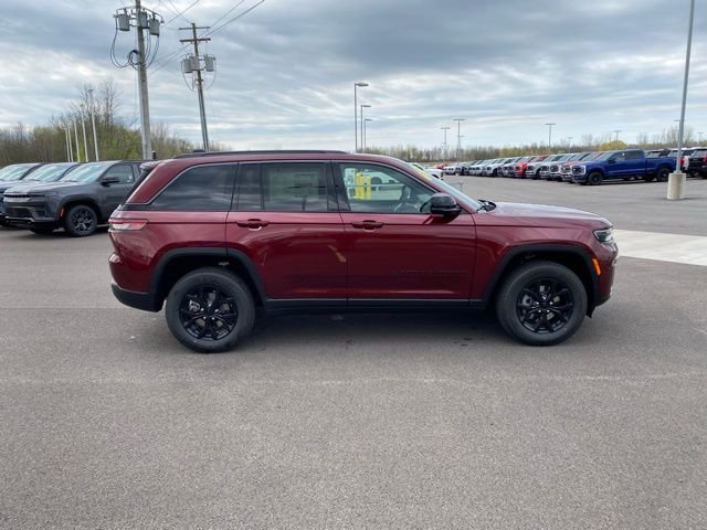 New 2026 Red Jeep Altitude image 4