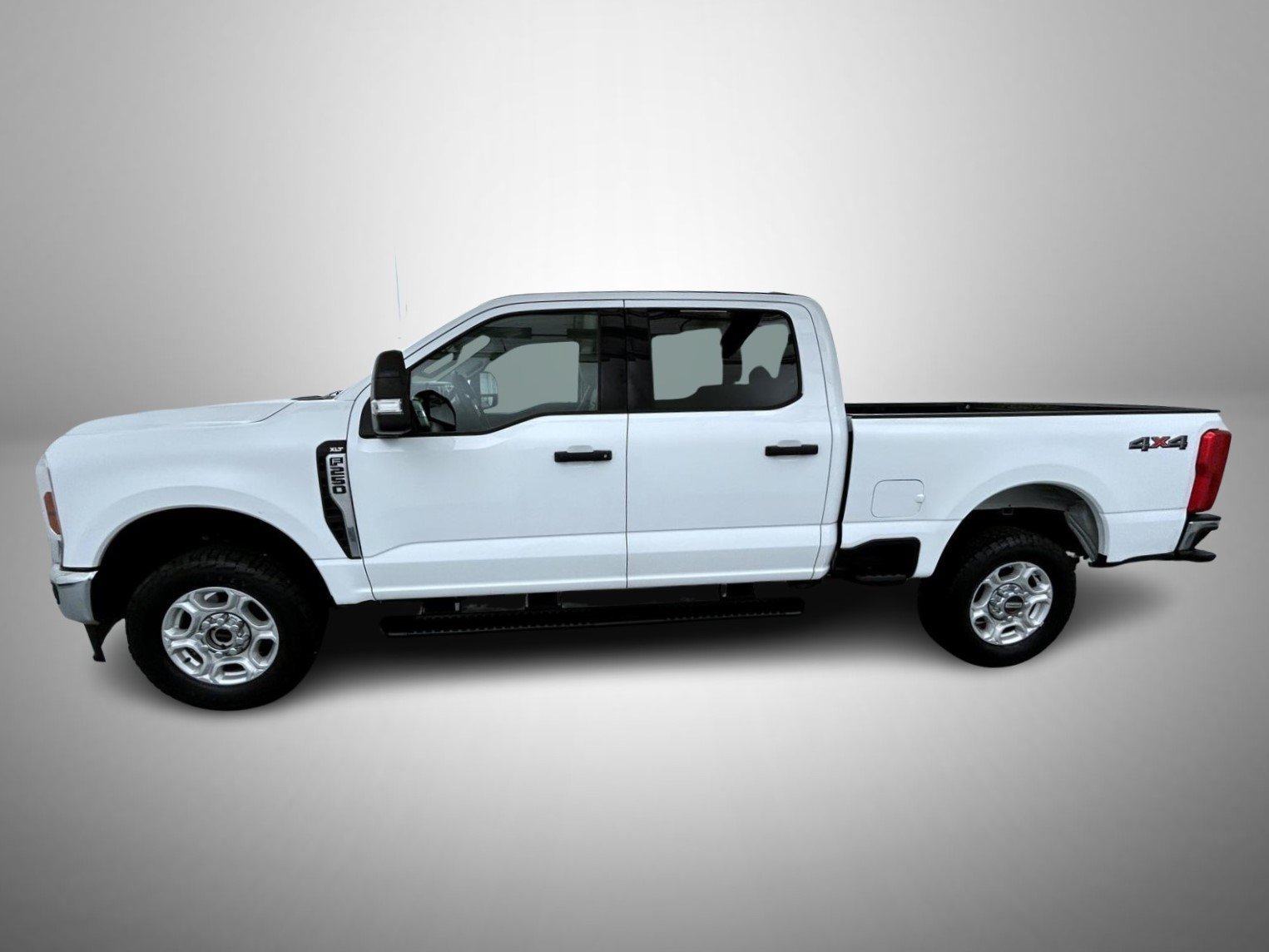 Used 2025 White Ford XLT image 8