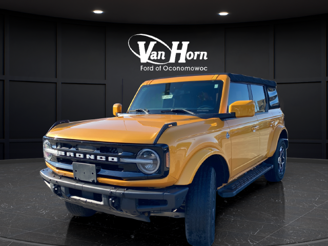 Used 2021 Cyber Orange Metallic Tricoat Ford Outer Banks image 3