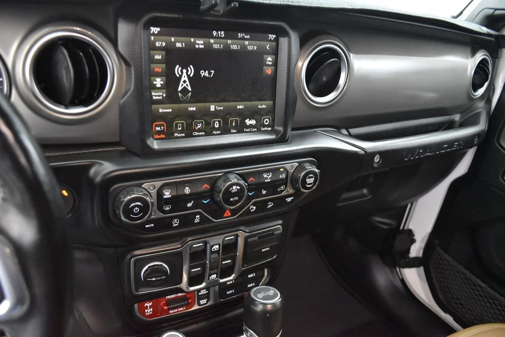 Used 2021 White Jeep Unlimited Rubicon image 13