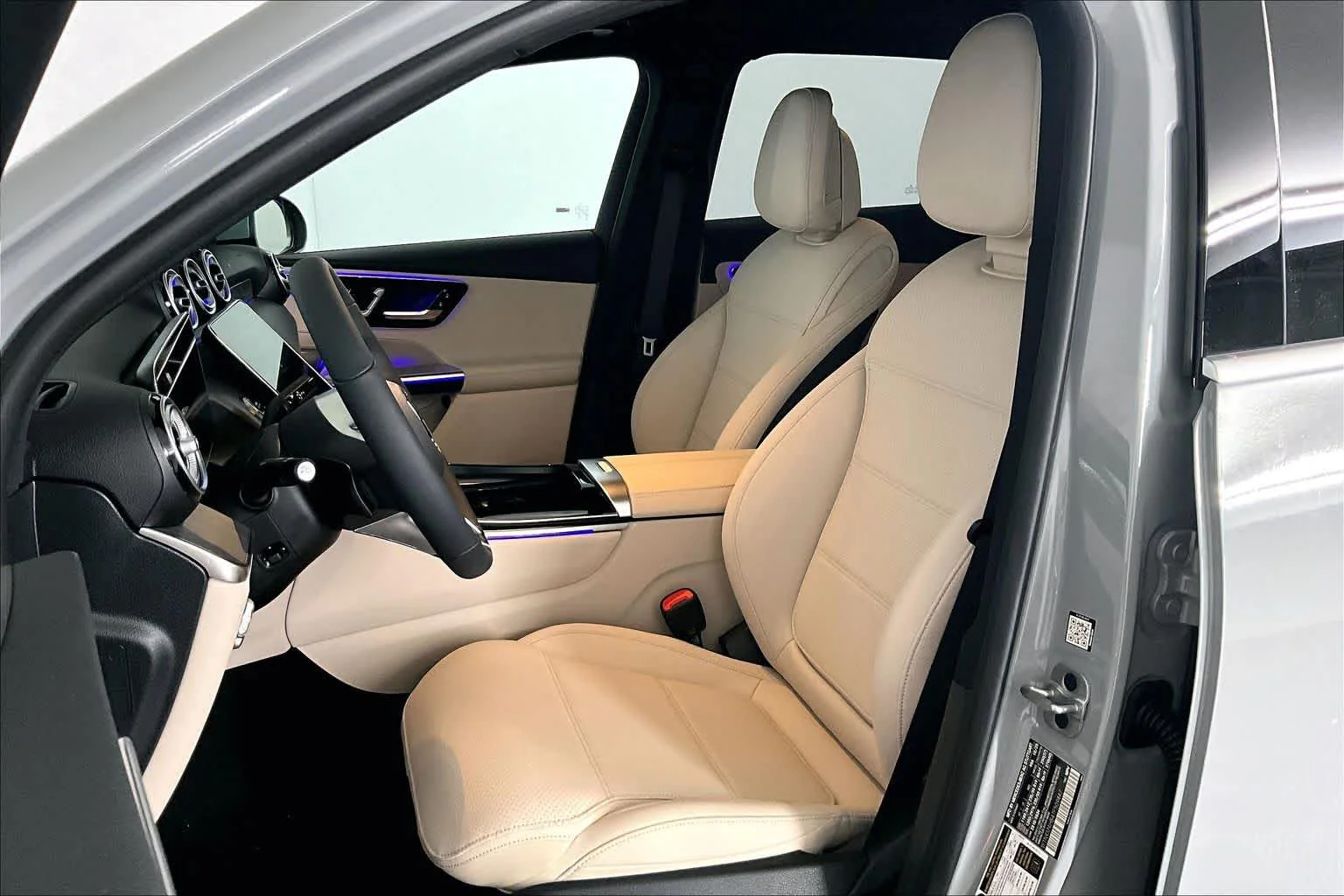 New 2026 MANUFAKTUR Alpine Grey Mercedes-Benz GLC 300 image 14