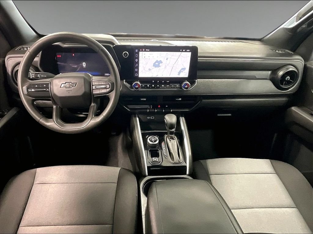 Used 2025 White Chevrolet Trail Boss image 21