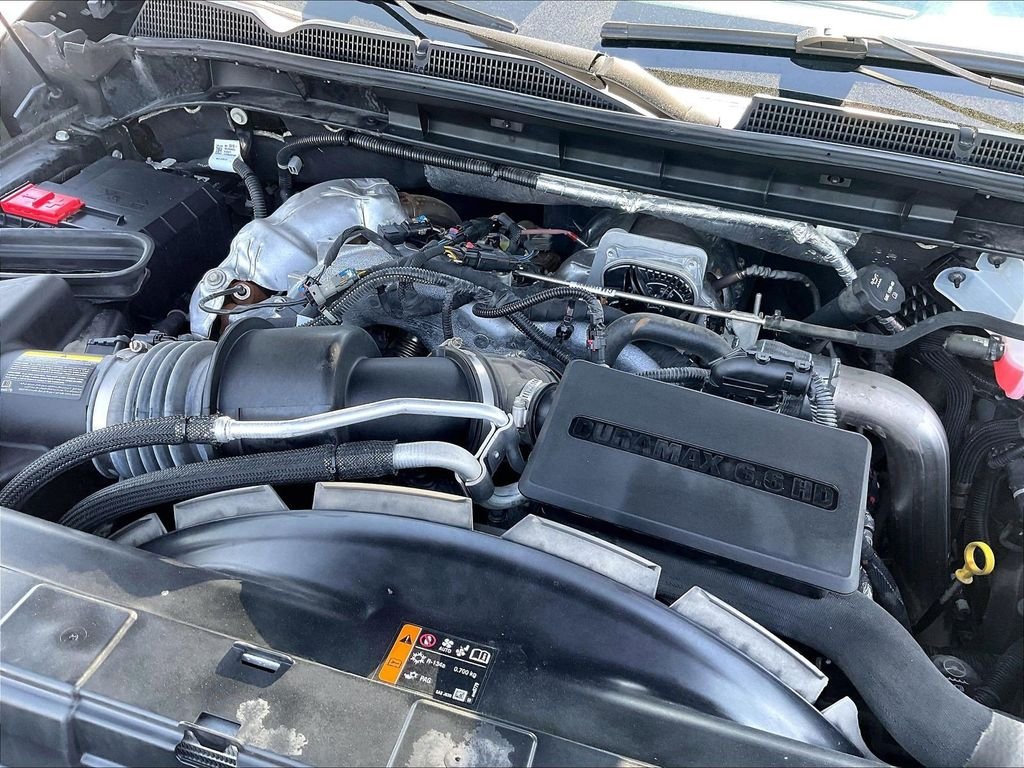 Used 2024 Silver GMC Denali Ultimate image 36